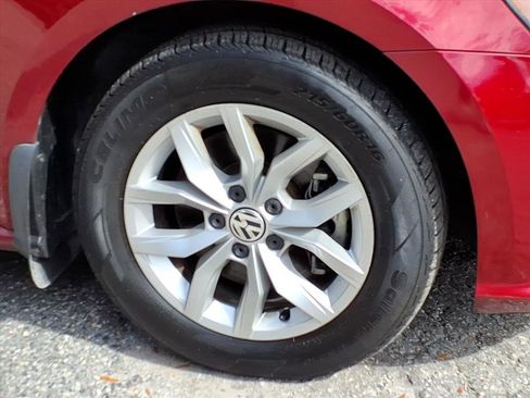 Used 2016 Volkswagen Passat 1.8T S image 10