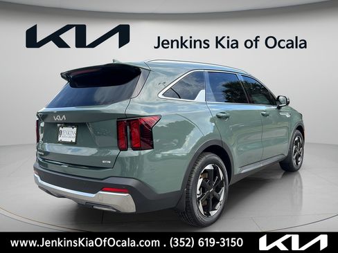 New 2026 Kia Sorento EX w/ EX Premium Package FWD image 3