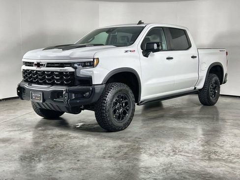 Used 2024 Chevrolet Silverado 1500 ZR2 w/ ZR2 Bison Edition AWD/4WD image 4