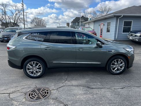 Used 2023 Buick Enclave Essence w/ Experience Buick Package AWD/4WD image 4