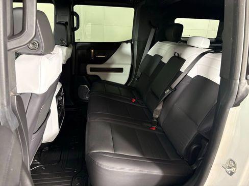 Used 2025 GMC Hummer EV 3X image 36