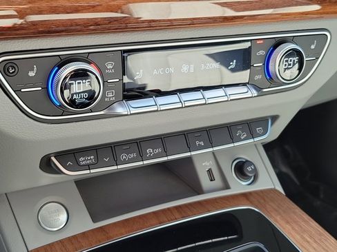 Certified 2022 Audi Q5 2.0T Premium w/ Convenience Package image 26