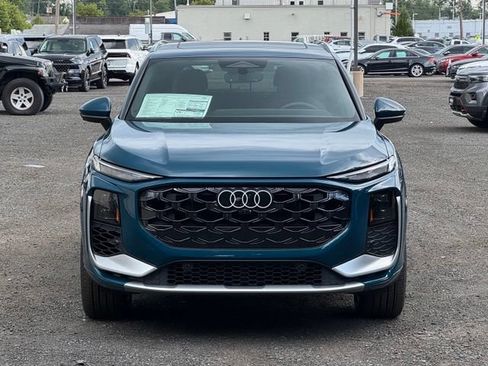 New 2026 Audi Q3 quattro 2.0T AWD/4WD image 3