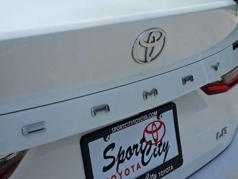 Used 2025 Toyota Camry LE FWD image 11