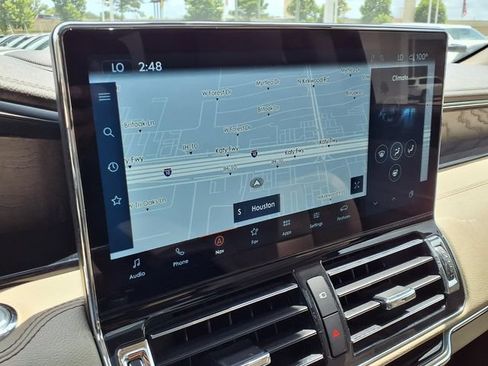 Used 2023 Lincoln Navigator Reserve RWD image 11