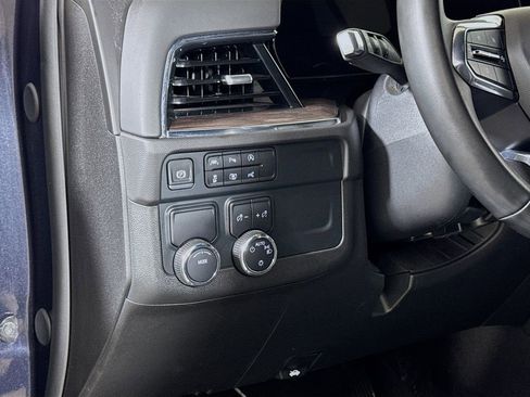 Used 2025 Chevrolet Tahoe LT RWD image 8