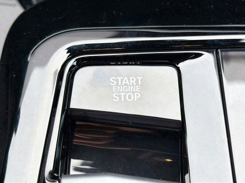 New 2026 BMW 530i w/ Convenience Package RWD image 38