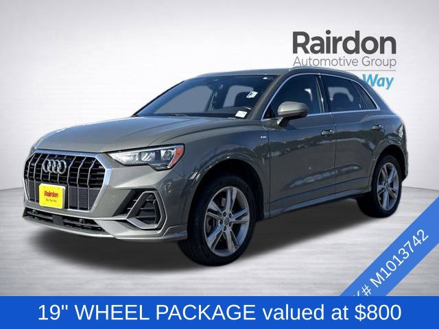 Used 2021 Audi Q3 2.0T Premium w/ Convenience Package AWD/4WD image 3