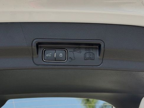 New 2026 Ford Explorer Active w/ Active Comfort Package RWD image 9
