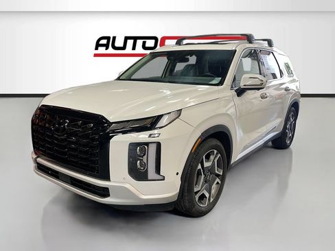 Used 2023 Hyundai Palisade SEL w/ Premium Package AWD/4WD image 3