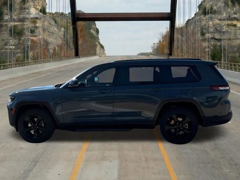 New 2026 Jeep Grand Cherokee L Limited w/ Limited Altitude Package AWD/4WD image 5