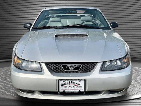 Used 2001 Ford Mustang GT Premium RWD image 2
