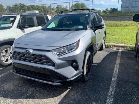 Used 2019 Toyota RAV4 XSE w/ Carpet Mat Package AWD/4WD image 2