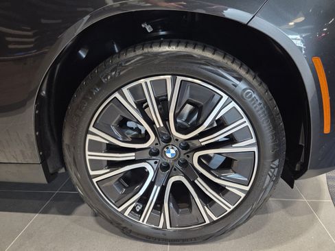Used 2025 BMW X3 xDrive30i w/ Premium Package AWD/4WD image 8