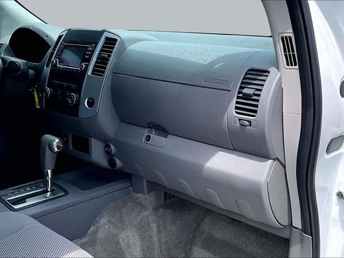 Used 2018 Nissan Frontier SV RWD image 19