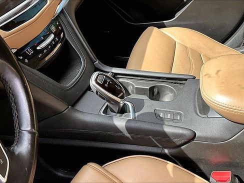 Used 2019 Cadillac XT5 Platinum AWD/4WD image 12