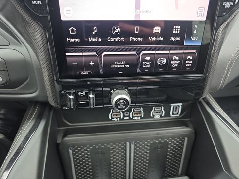 New 2026 RAM 2500 Limited AWD/4WD image 4