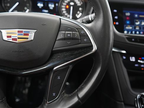 Used 2023 Cadillac XT5 Premium Luxury w/ Technology Package AWD/4WD image 27