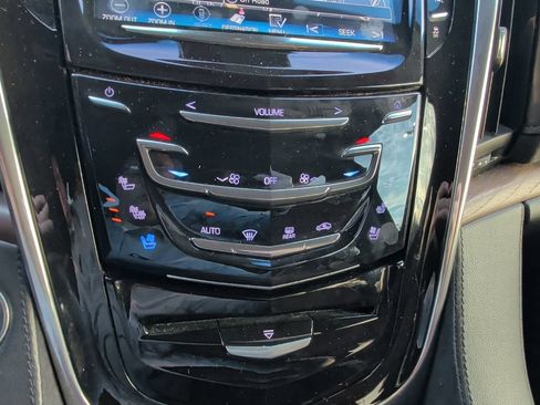 Used 2016 Cadillac Escalade ESV Luxury AWD/4WD image 20