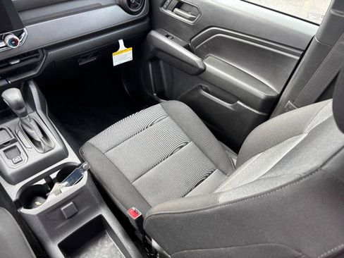 Used 2023 Chevrolet Colorado W/T image 14