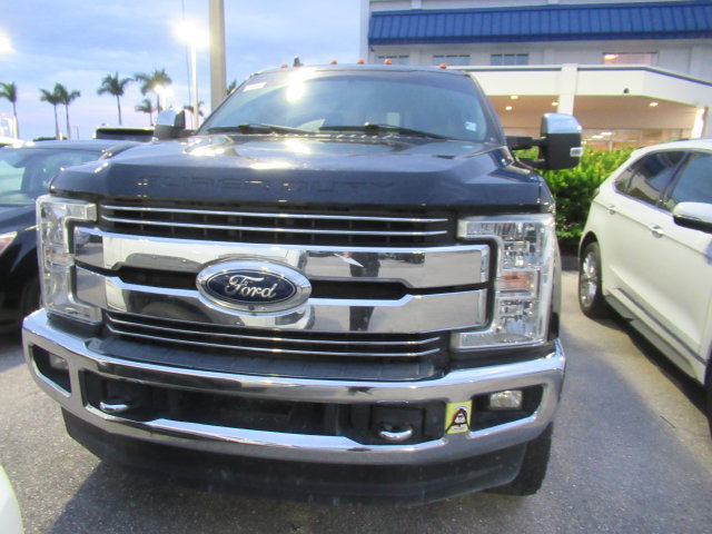 Used 2019 Ford F250 Lariat w/ Chrome Package AWD/4WD image 2
