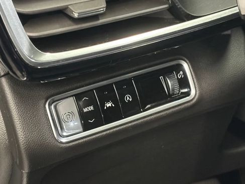 Used 2025 Buick Envision Preferred AWD/4WD image 22