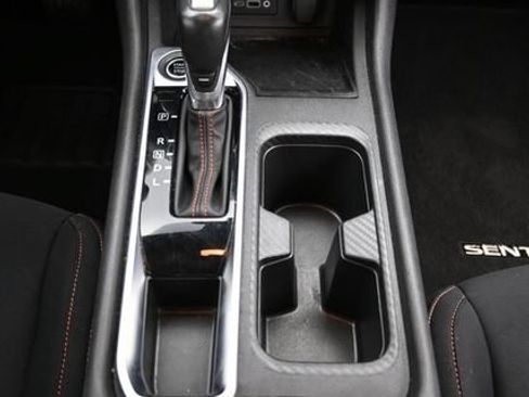 Used 2025 Nissan Sentra SR FWD image 14