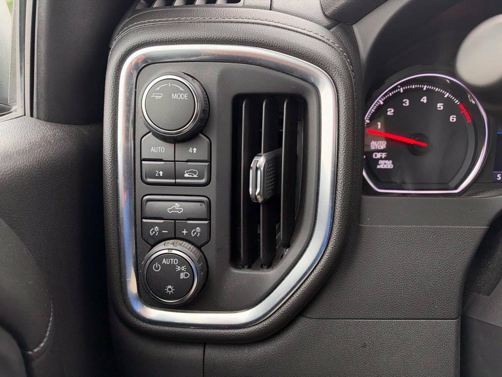 Used 2020 Chevrolet Silverado 1500 LT w/ All-Star Edition AWD/4WD image 23