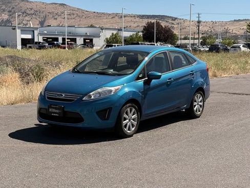 Used 2012 Ford Fiesta SE FWD image 7