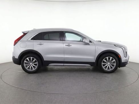 Used 2023 Cadillac XT4 Premium Luxury w/ Cold Weather Package FWD image 8