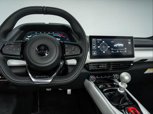 Used 2025 Lotus Emira RWD image 23