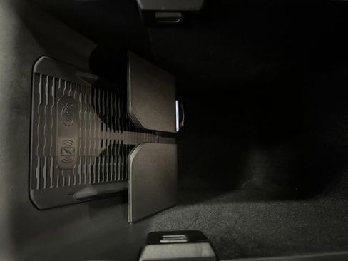 Used 2024 Jeep Wagoneer Launch Edition image 25