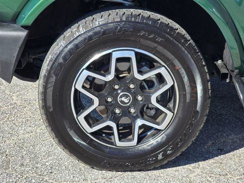 Used 2025 Ford Bronco Outer Banks AWD/4WD image 11