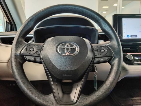 Used 2026 Toyota Corolla Cross L FWD image 16