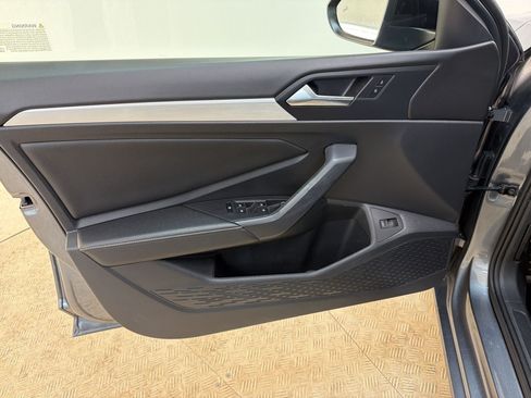 Used 2025 Volkswagen Jetta Sport FWD image 14