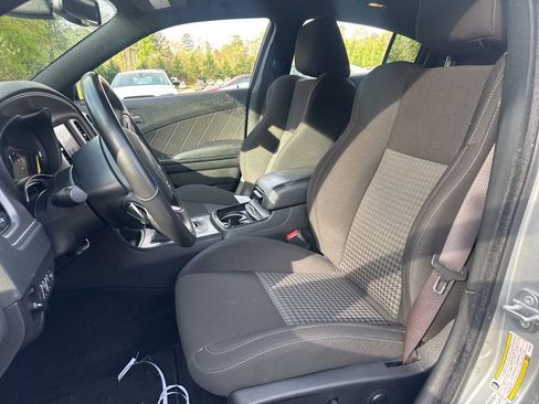 Used 2023 Dodge Charger R/T w/ Blacktop Package image 5