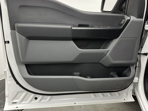 Used 2021 Ford F150 XL w/ Trailer Tow Package image 10