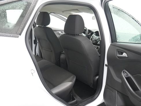 Used 2014 Ford Focus SE FWD image 20
