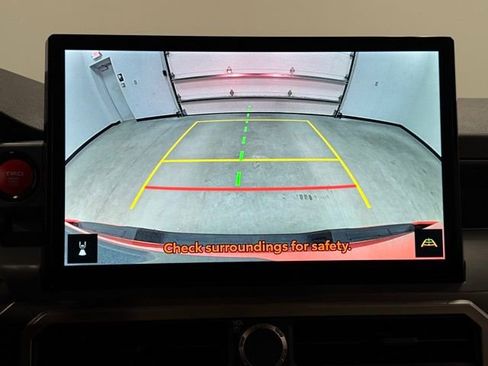 Used 2024 Toyota Tacoma TRD Sport image 29