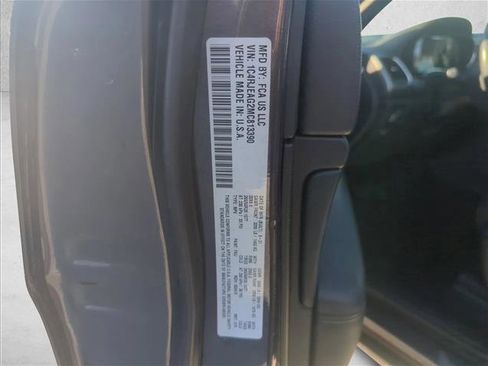 Used 2021 Jeep Grand Cherokee Laredo X image 28