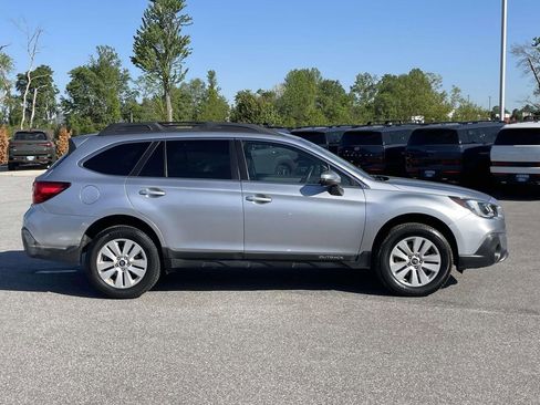 Used 2018 Subaru Outback 2.5i Premium image 30