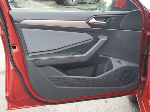 New 2025 Volkswagen Jetta SE image 8