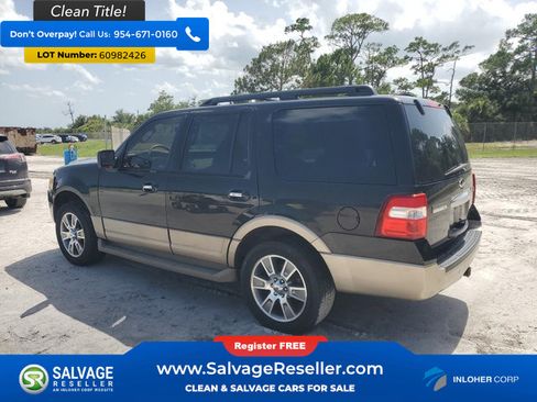 Used 2014 Ford Expedition XLT w/ Equipment Group 202A RWD image 3