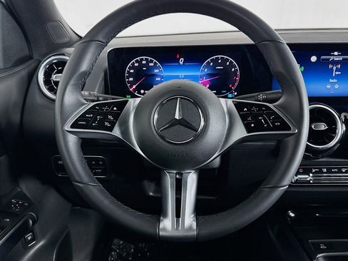 Certified 2026 Mercedes-Benz GLB 250 image 17