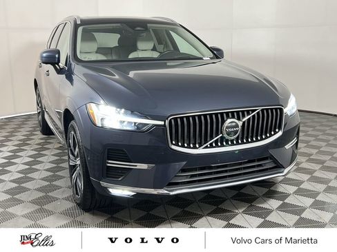 Used 2022 Volvo XC60 B5 Inscription w/ Advanced Package image 3