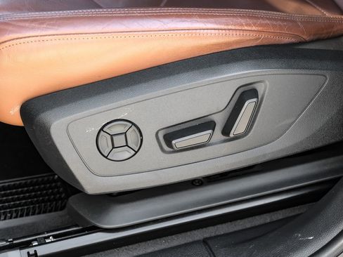 Used 2021 Audi Q3 2.0T Premium Plus w/ Premium Plus Package image 38