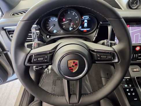 New 2026 Porsche Macan AWD/4WD image 18