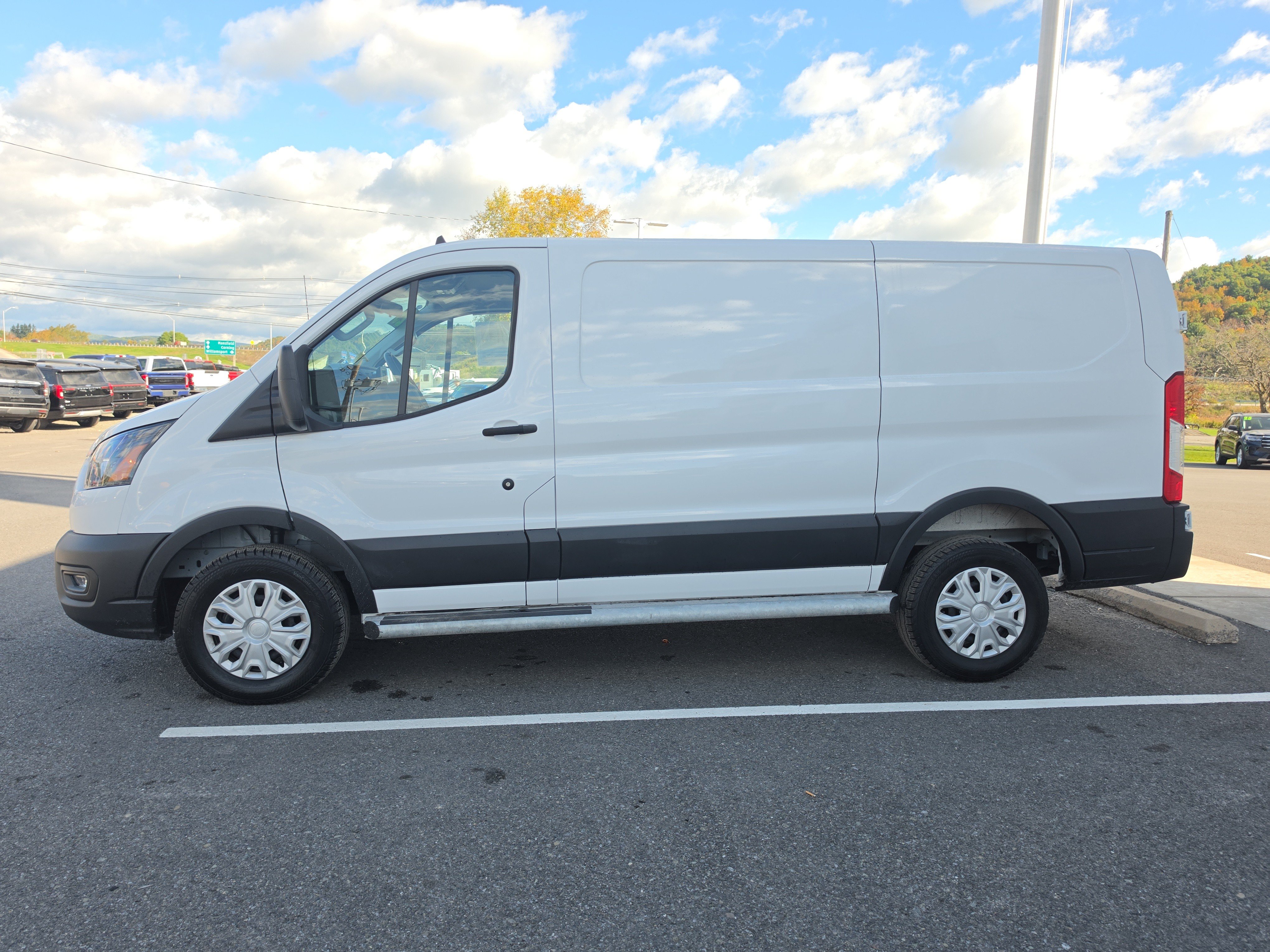 Used 2025 Ford Transit 250 Low Roof w/ Exterior Upgrade Package RWD image 7