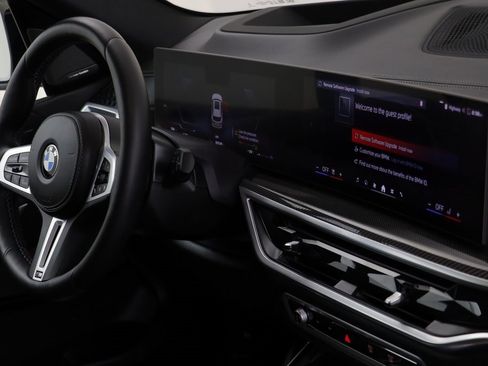 Used 2026 BMW X5 M60i image 21