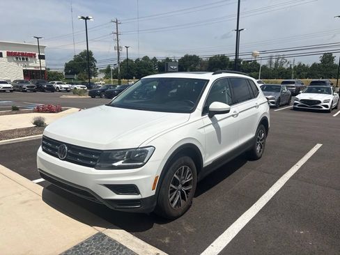 Used 2020 Volkswagen Tiguan SE FWD image 6